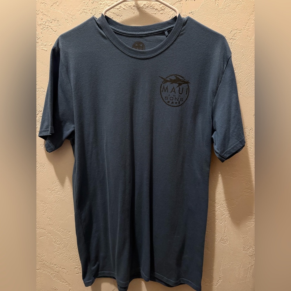 Maui and Sons Navy Blue Men's Shirt Men’s Size Medium